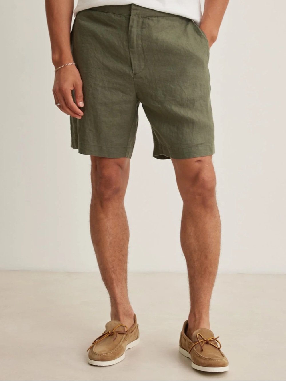 NWT • Men's Olive Green Linen Blend Shorts
